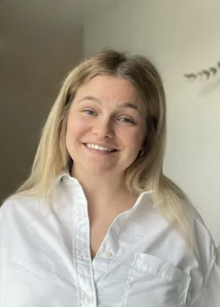 portræt af Anna, som er frivillig
