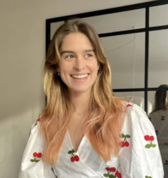portræt af Mathilde O., som er frivillig